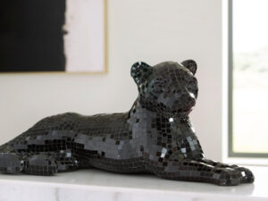 A2000419 - Accent Sculpture