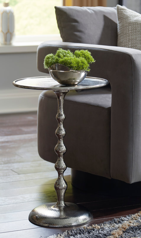 a4000321_orig.jpg A4000321 - Accent Table